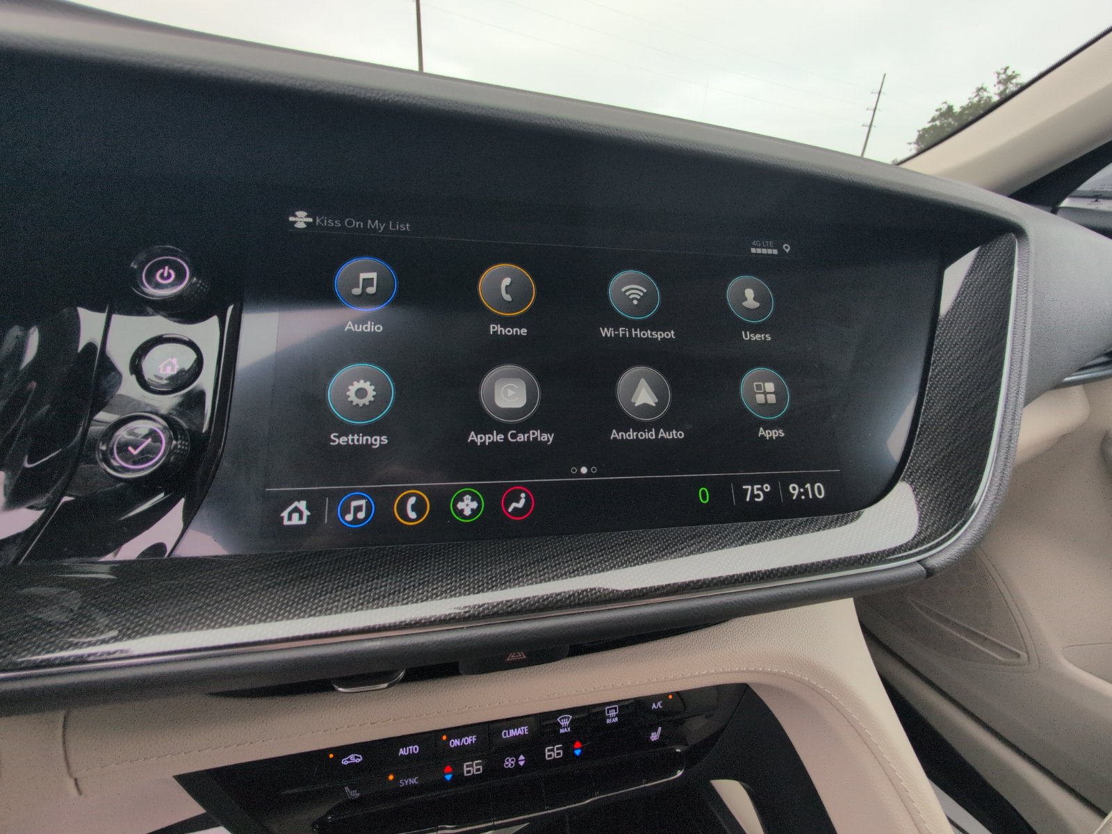 Used 2022 Buick Envision Essence w/ Safety Package FWD image 28