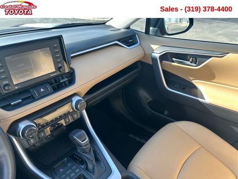 Certified 2020 Toyota RAV4 XLE Premium image 18