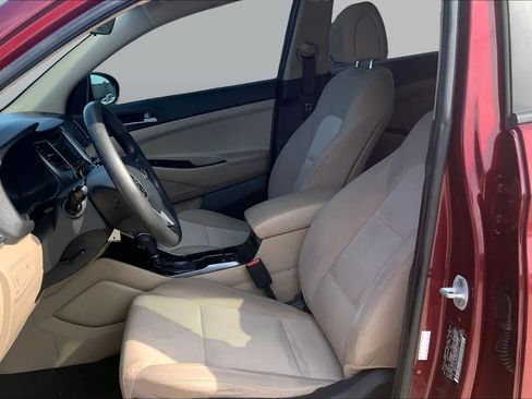 Used 2017 Hyundai Tucson SE w/ SE Popular Package 02 FWD image 8