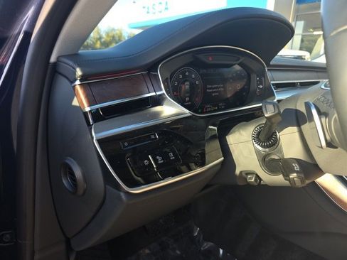 Used 2024 Audi A8 L 3.0T image 17