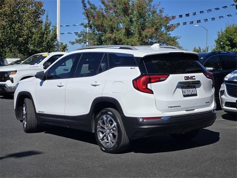 Used 2021 GMC Terrain SLT image 6