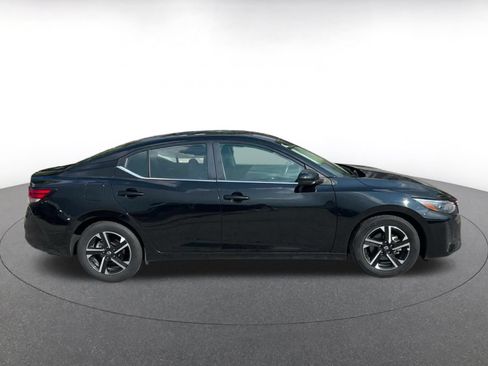 Used 2025 Nissan Sentra SV FWD image 16