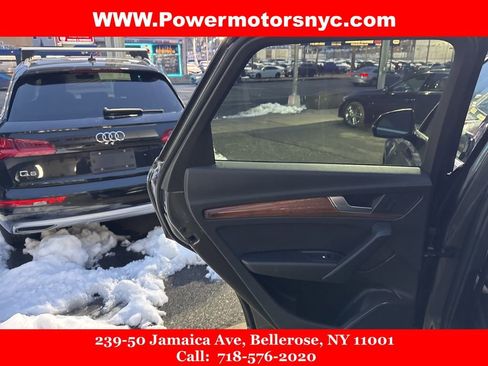 Used 2022 Audi Q5 2.0T Premium AWD/4WD image 25