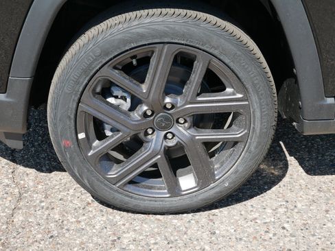 New 2026 Jeep Compass Latitude AWD/4WD image 5