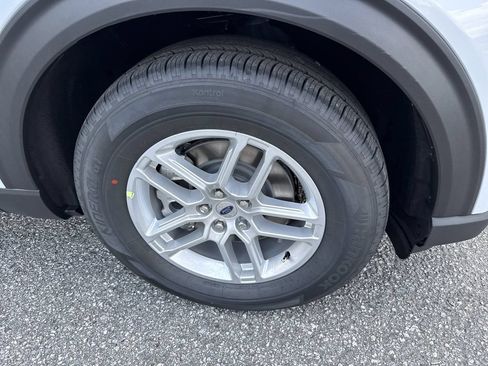 New 2026 Ford Explorer Active w/ Active Comfort Package RWD image 12