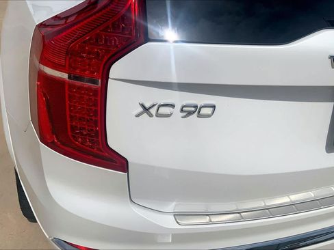 Used 2025 Volvo XC90 B6 Ultra w/ Protection Package Premier AWD/4WD image 30