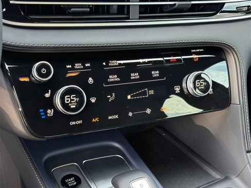 New 2026 INFINITI QX60 Sport image 22