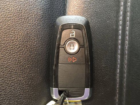 Used 2019 Ford EcoSport Titanium AWD/4WD image 32