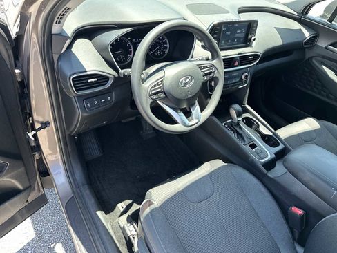 Used 2019 Hyundai Santa Fe SE FWD image 9