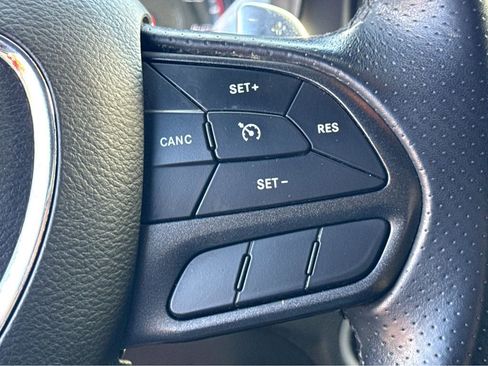 Used 2022 Dodge Charger R/T w/ Driver Convenience Group image 17