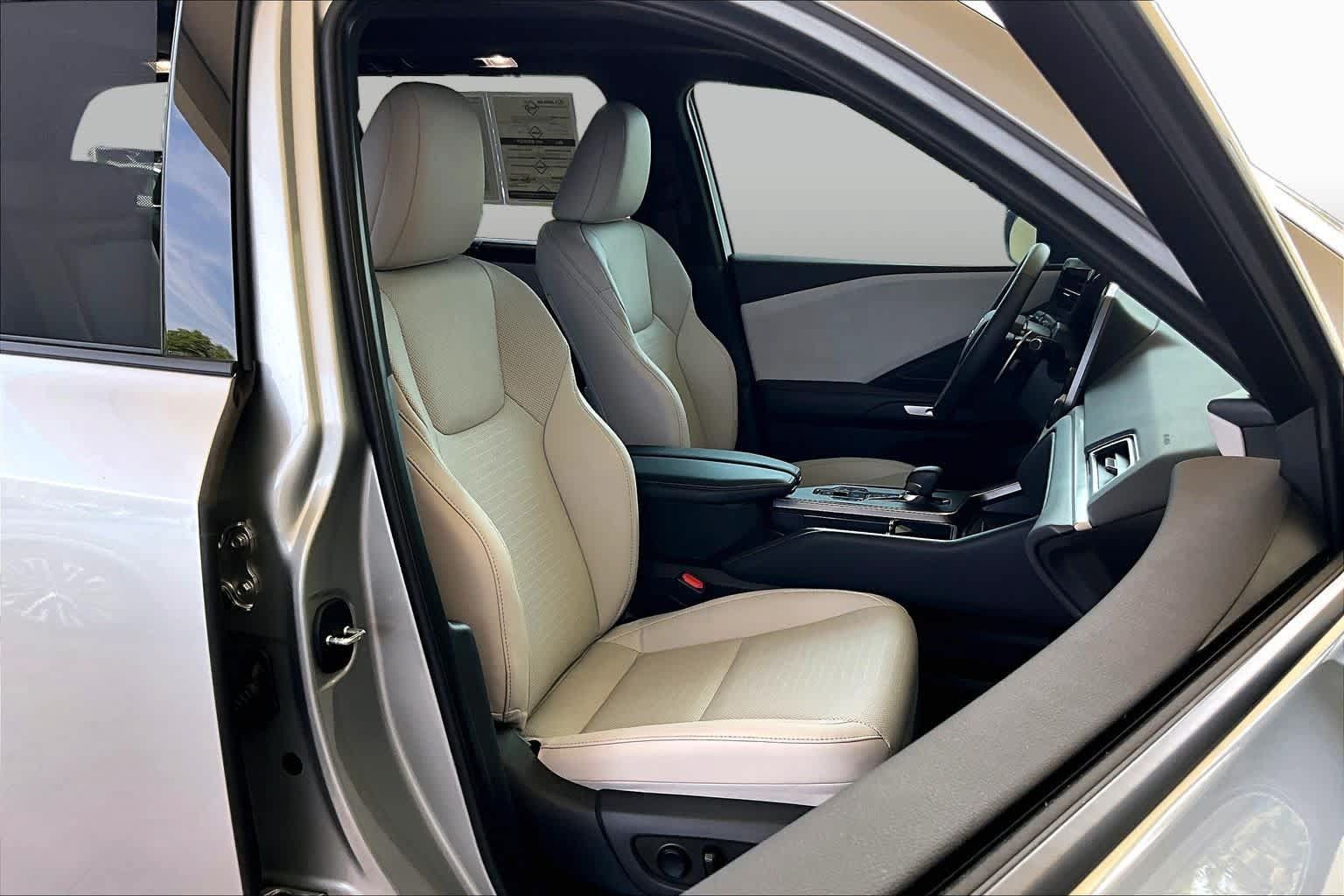 Certified 2026 Lexus TX 350 AWD w/ Technology Package image 8