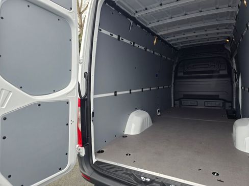 New 2025 Mercedes-Benz Sprinter 2500 image 16