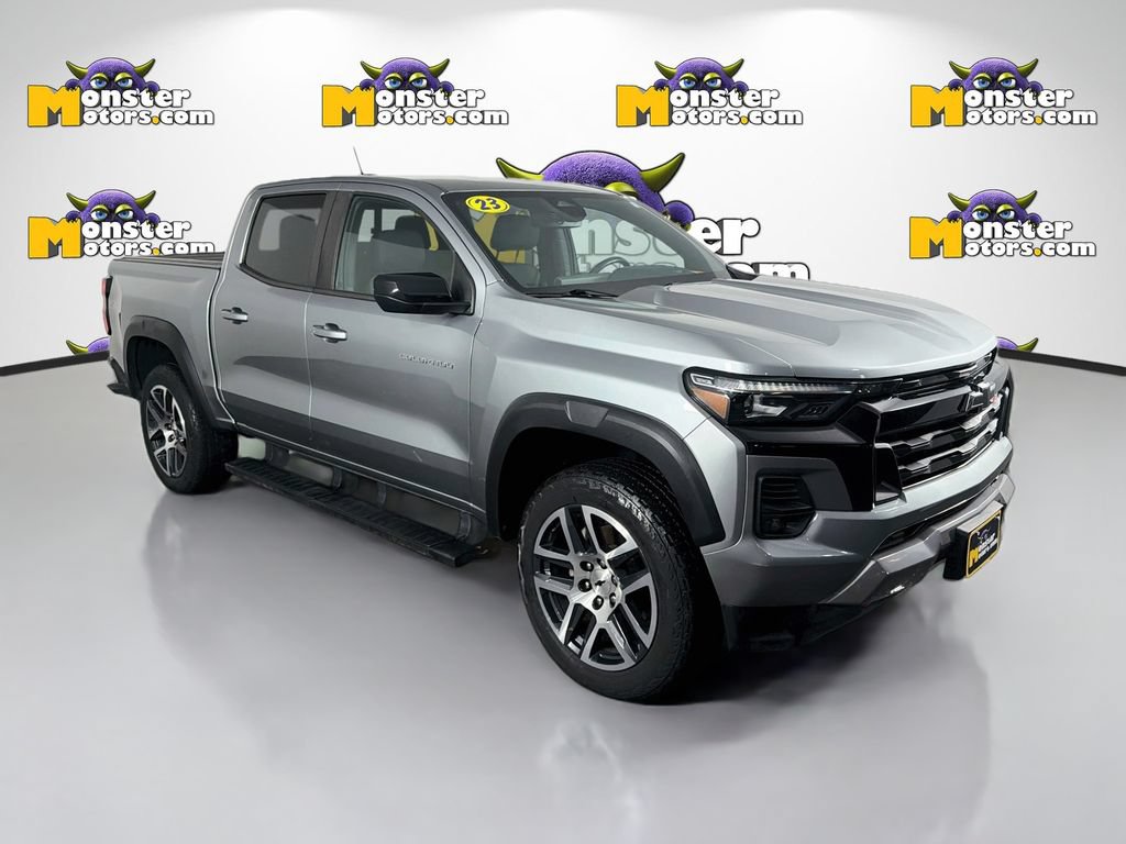 Used 2023 Chevrolet Colorado Z71 w/ Z71 Convenience Package 2 AWD/4WD image 3