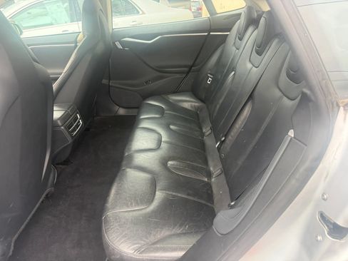 Used 2014 Tesla Model S 85 RWD image 15
