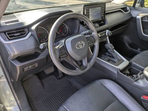 Used 2021 Toyota RAV4 XLE image 14