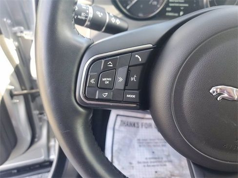 Used 2018 Jaguar E-PACE S image 17