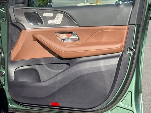 New 2026 Mercedes-Benz GLS 450 4MATIC image 27