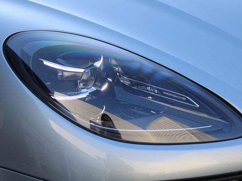 New 2026 Porsche Macan image 12