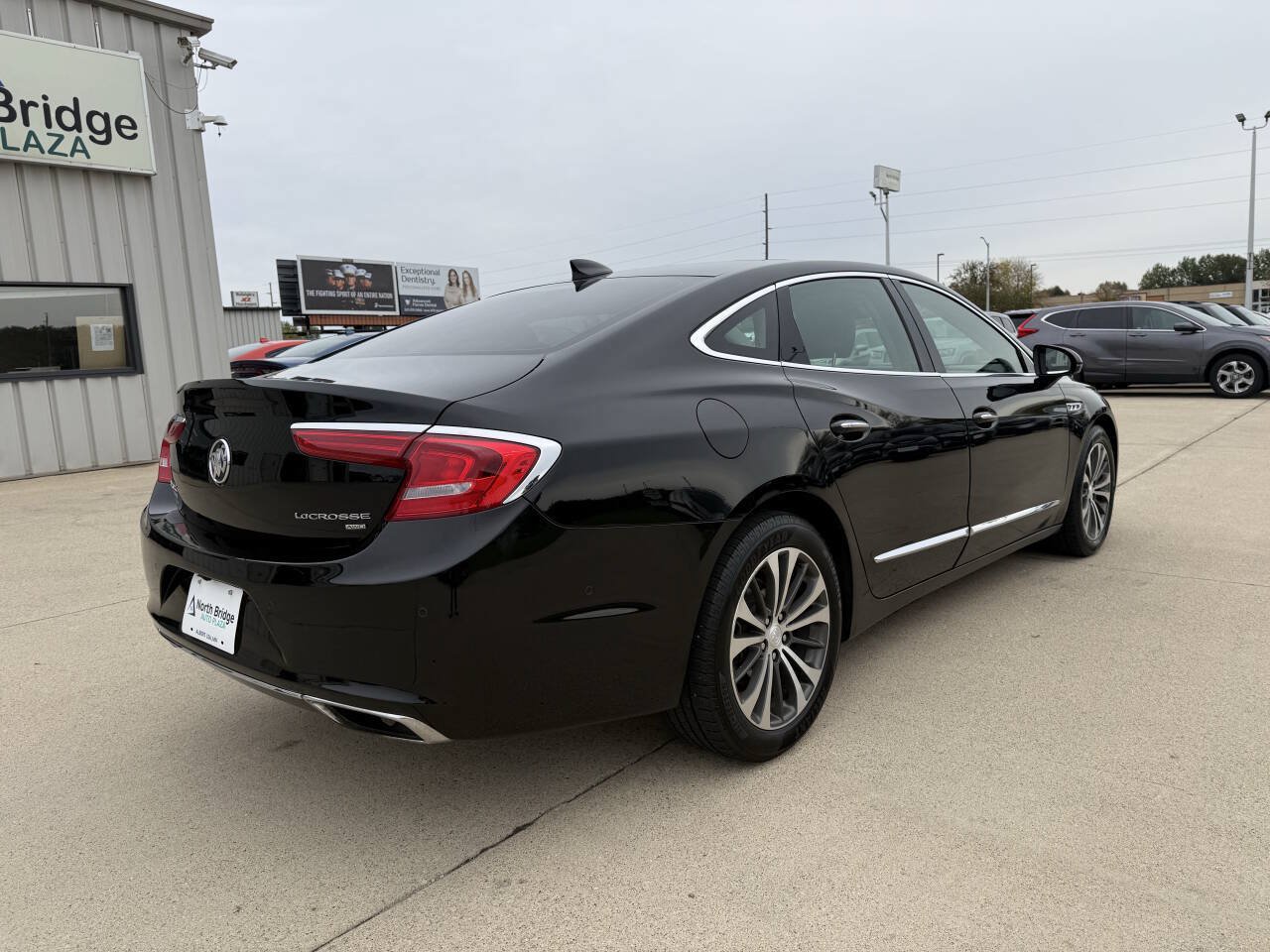 Used 2018 Buick LaCrosse Premium w/ Driver Confidence Package #2 AWD/4WD image 4
