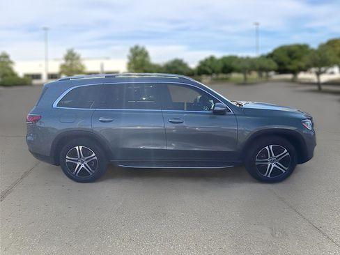 Used 2020 Mercedes-Benz GLS 450 4MATIC image 9