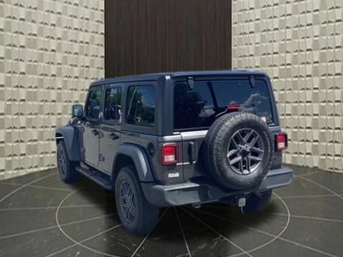 Certified 2022 Jeep Wrangler Unlimited Sport AWD/4WD image 8