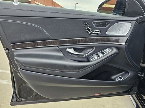 Used 2018 Mercedes-Benz S 560 Sedan image 15