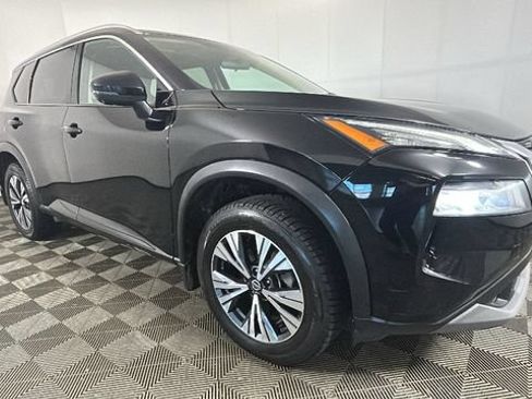 Used 2021 Nissan Rogue SV AWD/4WD image 2