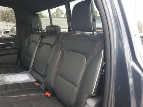 New 2026 RAM 1500 Laramie AWD/4WD image 17