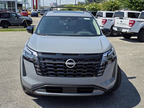 New 2026 Nissan Pathfinder Platinum AWD/4WD image 3