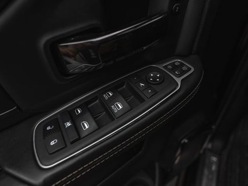 Used 2023 RAM 3500 Limited AWD/4WD image 20