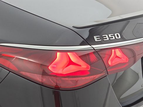 New 2026 Mercedes-Benz E 350 4MATIC Sedan image 35
