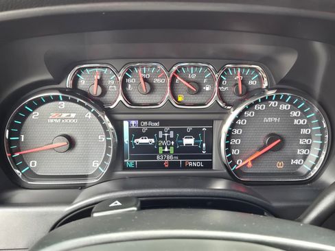 Used 2017 Chevrolet Silverado 1500 LT w/ LT Convenience Package AWD/4WD image 19