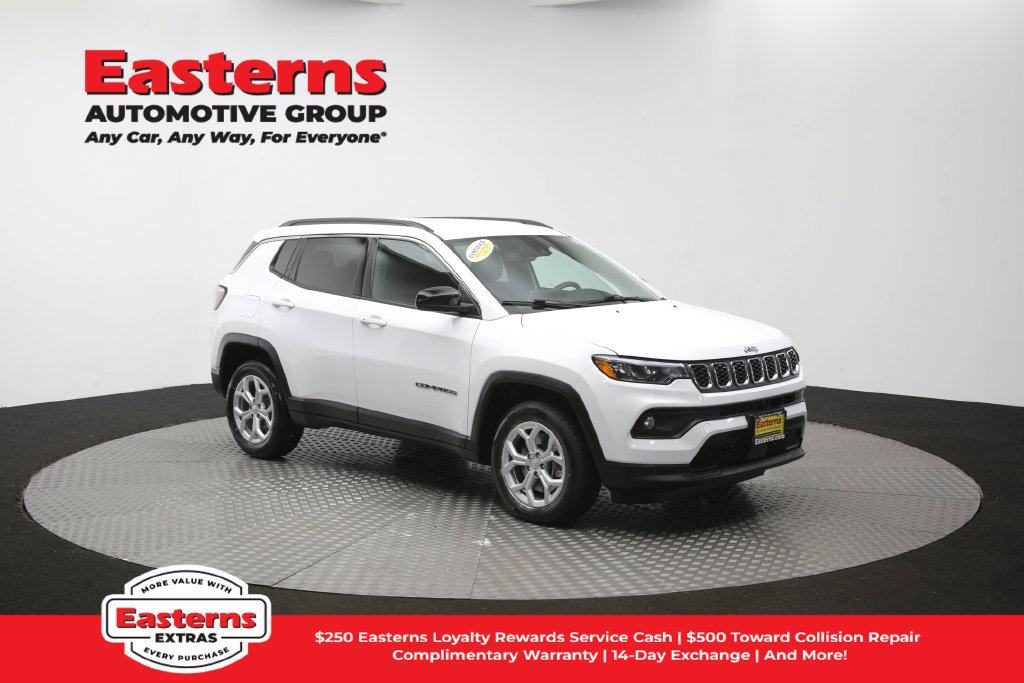 Used 2024 Jeep Compass Latitude AWD/4WD image 48