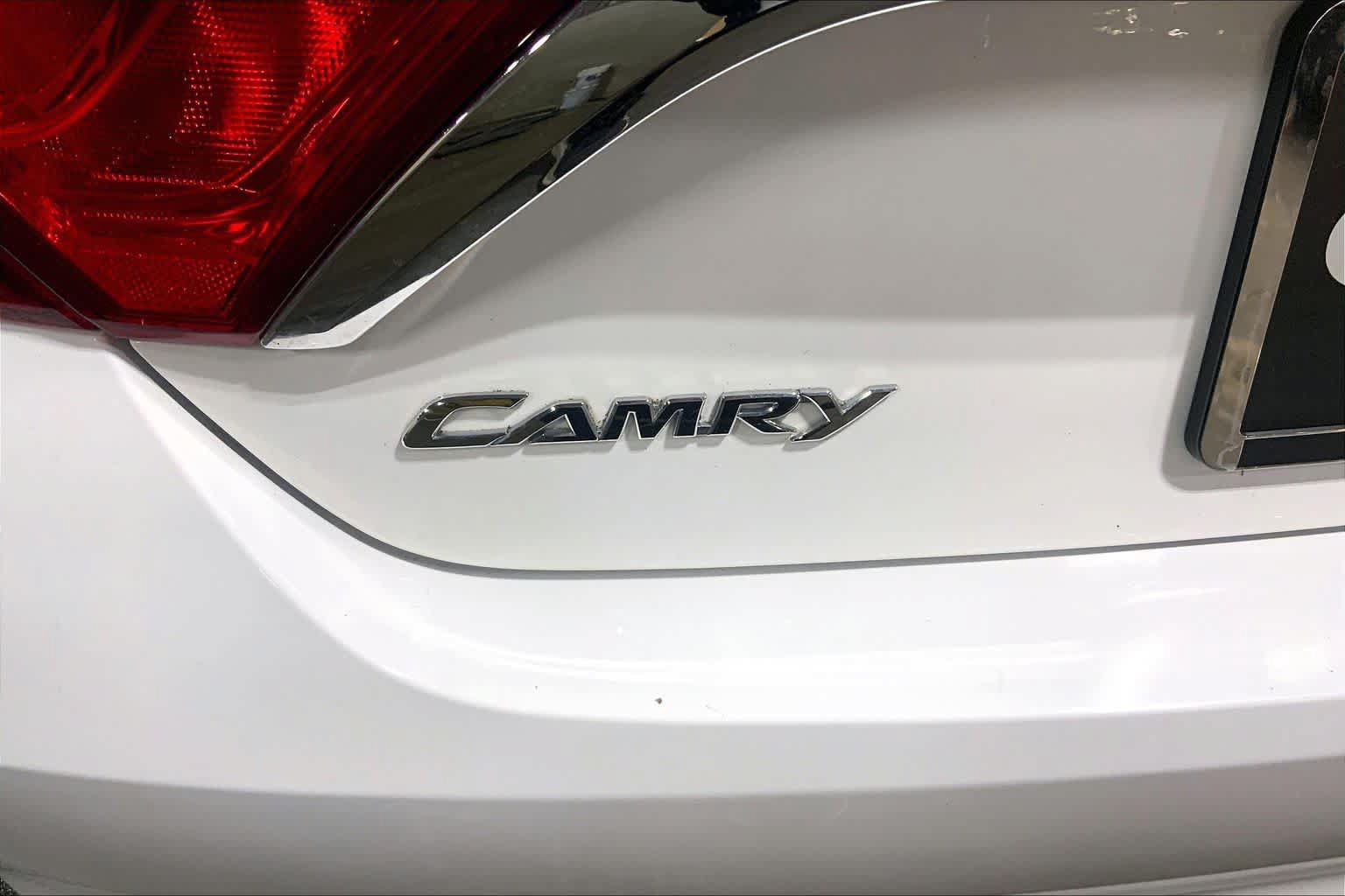 Used 2016 Toyota Camry LE FWD image 10