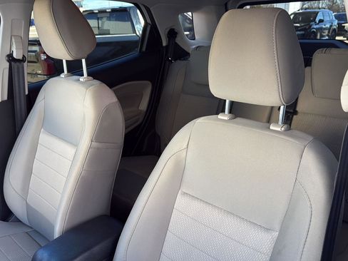 Used 2022 Ford EcoSport S image 18