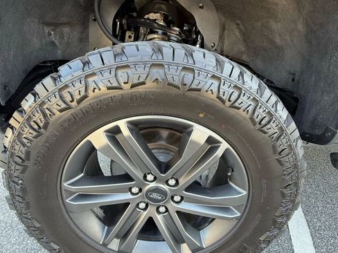 Used 2022 Ford F150 XLT w/ Equipment Group 302A High AWD/4WD image 12