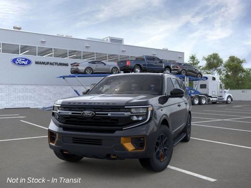 New 2026 Ford Expedition Tremor image 2