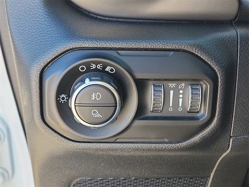 Certified 2021 Jeep Gladiator Sport image 23