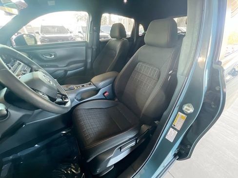 Used 2024 Honda HR-V Sport image 9