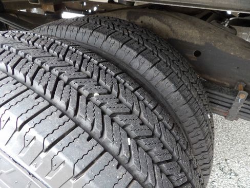 Used 2019 GMC Savana 3500 Extended w/ Driver Convenience Package image 45