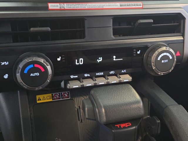 Used 2025 Toyota 4Runner TRD Off-Road AWD/4WD image 18
