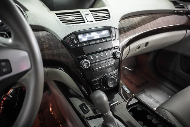 Used 2011 Acura MDX w/ Technology Package AWD/4WD image 16