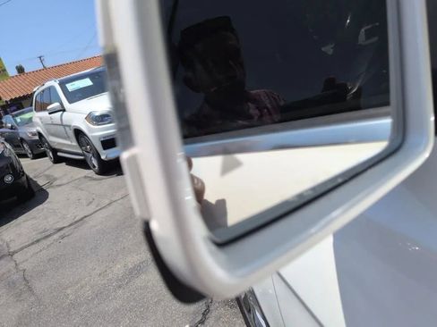 Used 2014 Mercedes-Benz GL 450 4MATIC w/ Appearance Package image 30