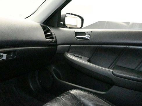 Used 2004 Honda Accord EX image 14