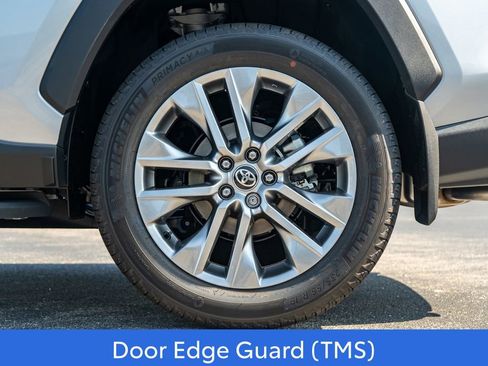 New 2025 Toyota RAV4 XLE Premium image 9