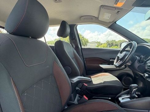 Used 2020 Nissan Kicks SR w/ Exterior Package FWD image 14