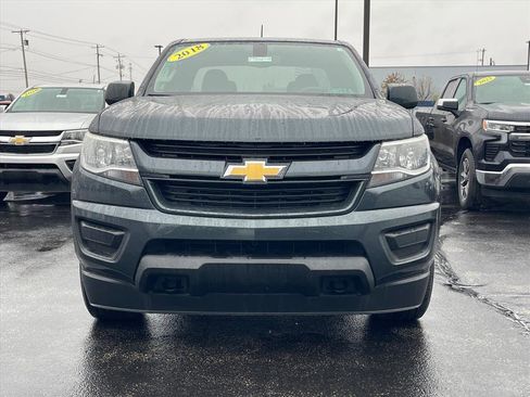 Used 2018 Chevrolet Colorado W/T w/ Custom Special Edition image 2