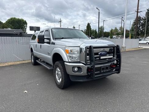 Used 2016 Ford F350 XLT w/ Camper Package AWD/4WD image 2