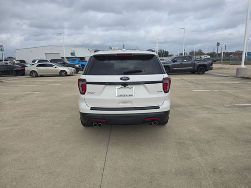 Used 2018 Ford Explorer Sport w/ Equipment Group 401A image 10