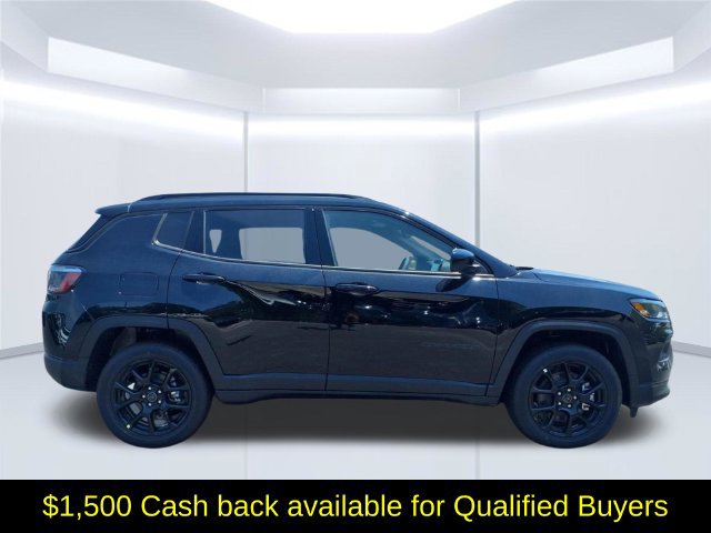 New 2026 Jeep Compass Latitude AWD/4WD image 2